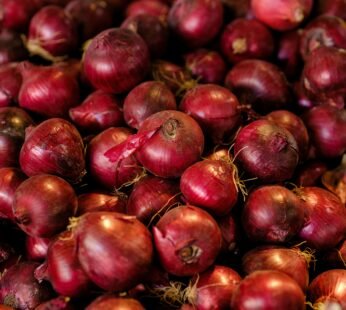 Onion (per kg)